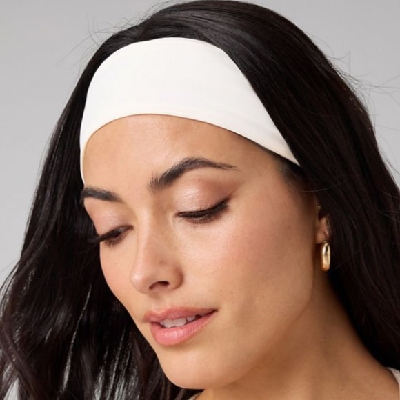 Fabletics Ivory Performance Headband - Picture 3 of 4